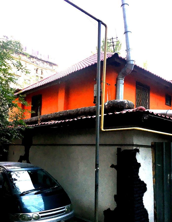 Apelsin Hostel Almaty Exterior photo